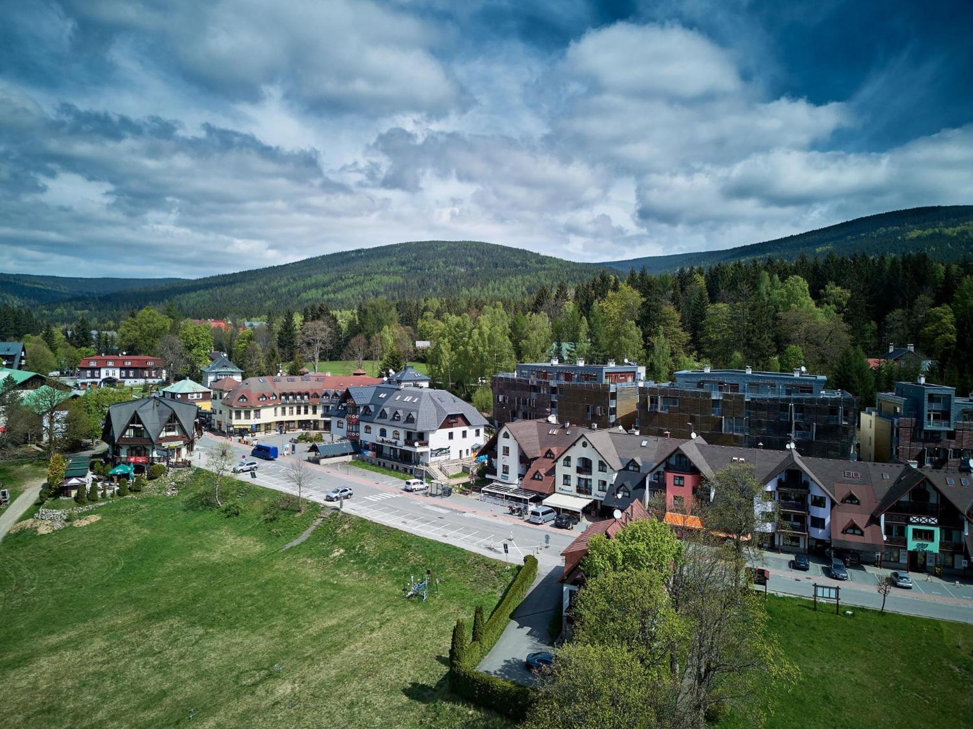 Apartment Harrachov 611-1 By Interhome Exterior foto